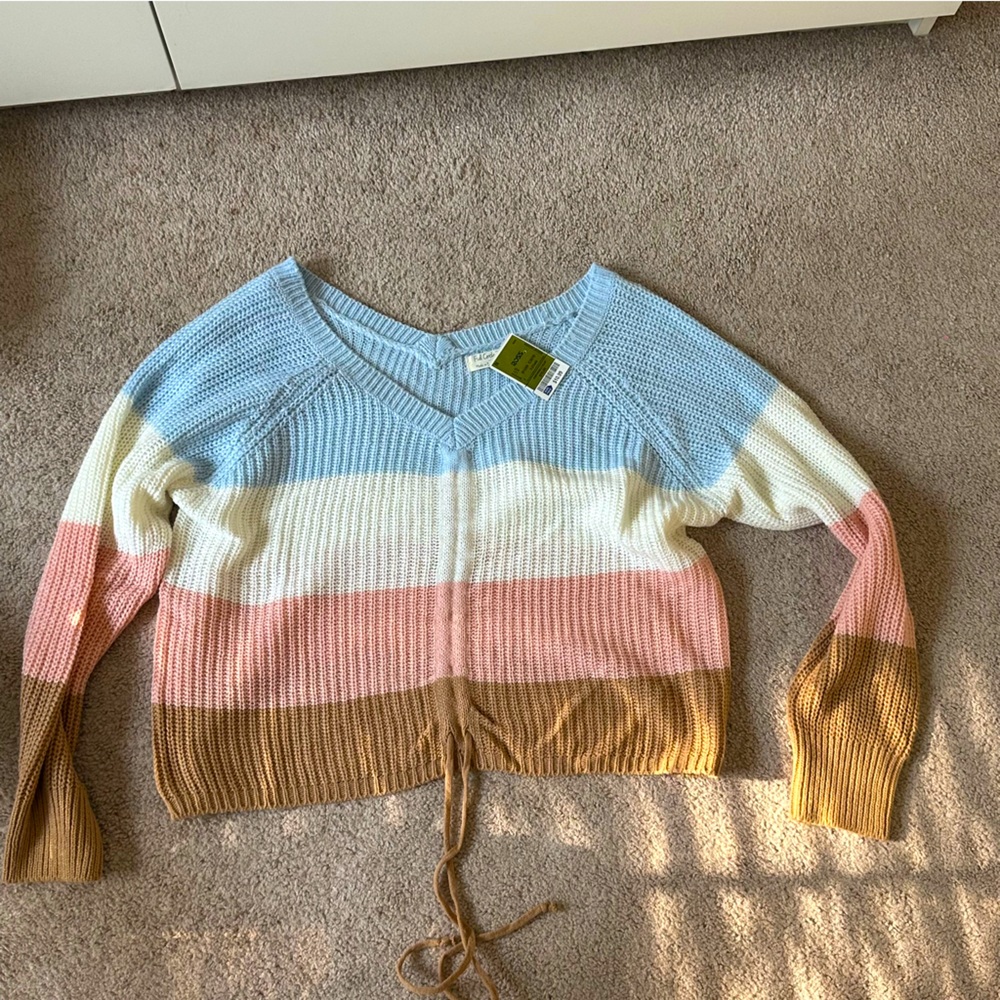 Brand New Full Circle Trend Sweater ( size L)